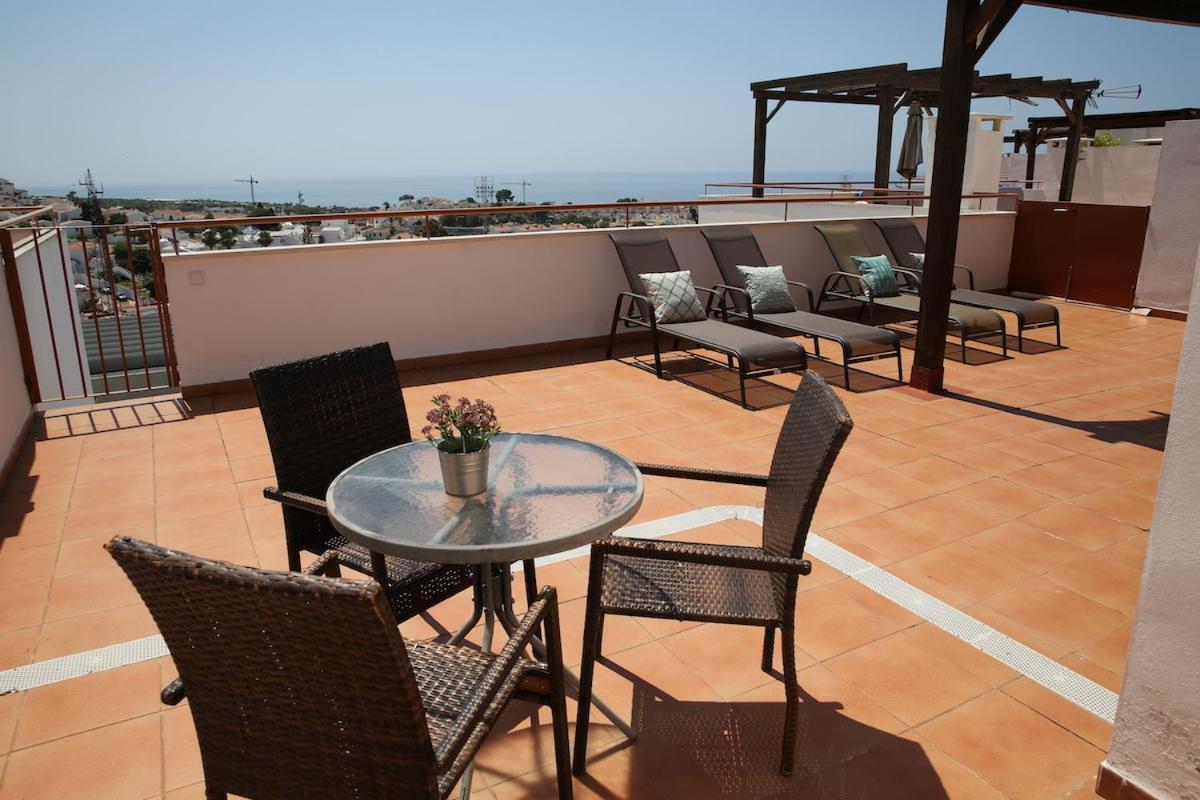 Andaluz Apartments Mar De Нерха Екстериор снимка