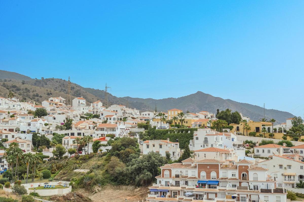 Andaluz Apartments Mar De Нерха Екстериор снимка