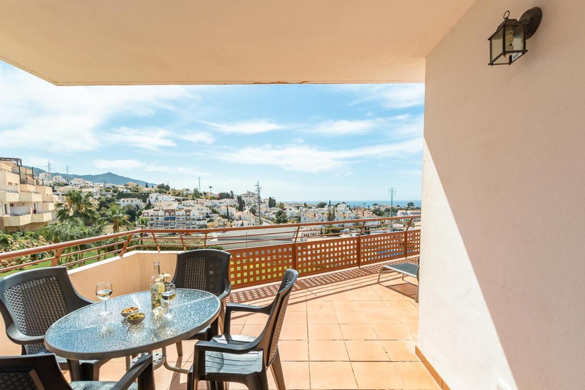 Andaluz Apartments Mar De Нерха Екстериор снимка