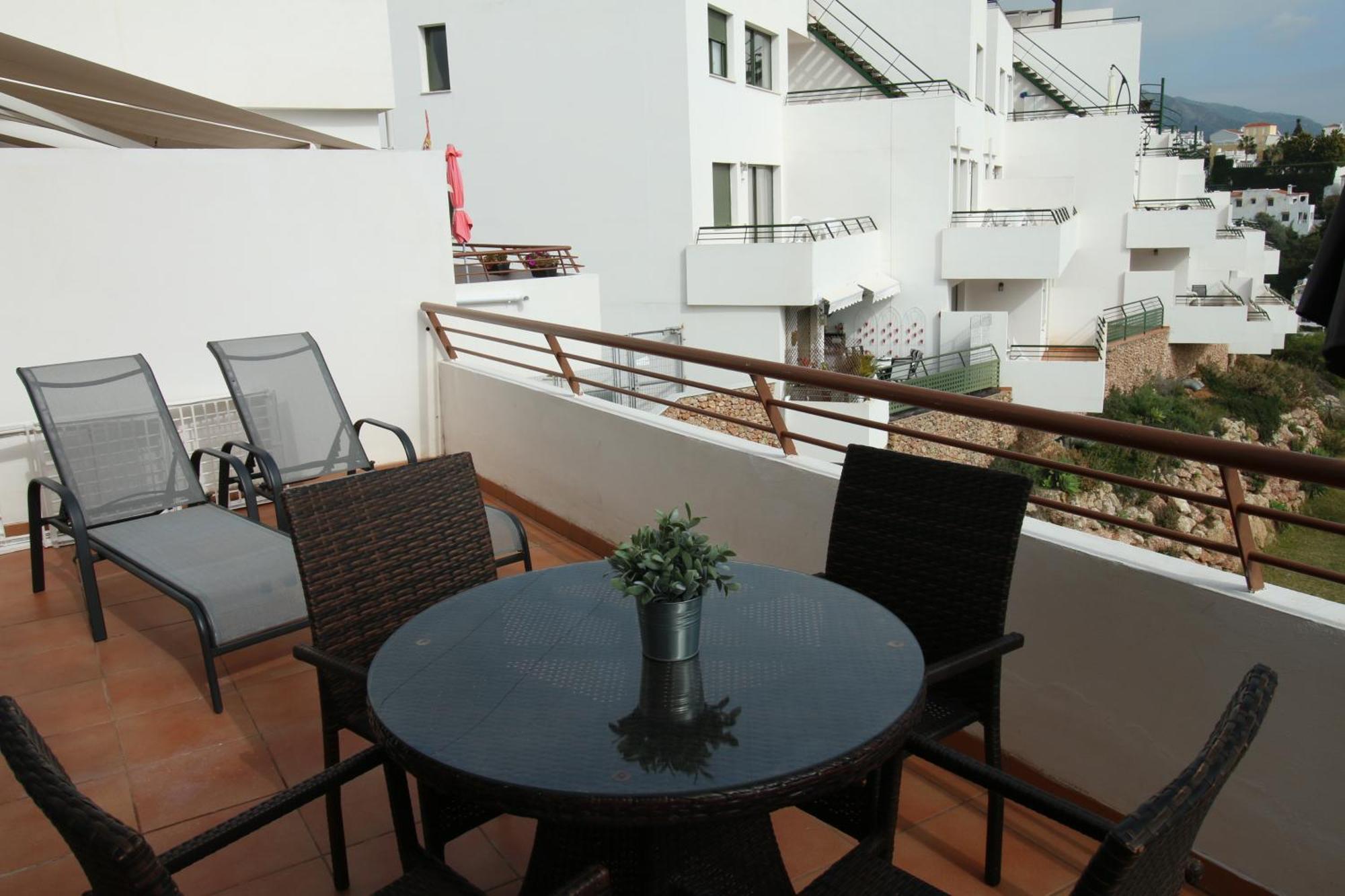 Andaluz Apartments Mar De Нерха Екстериор снимка