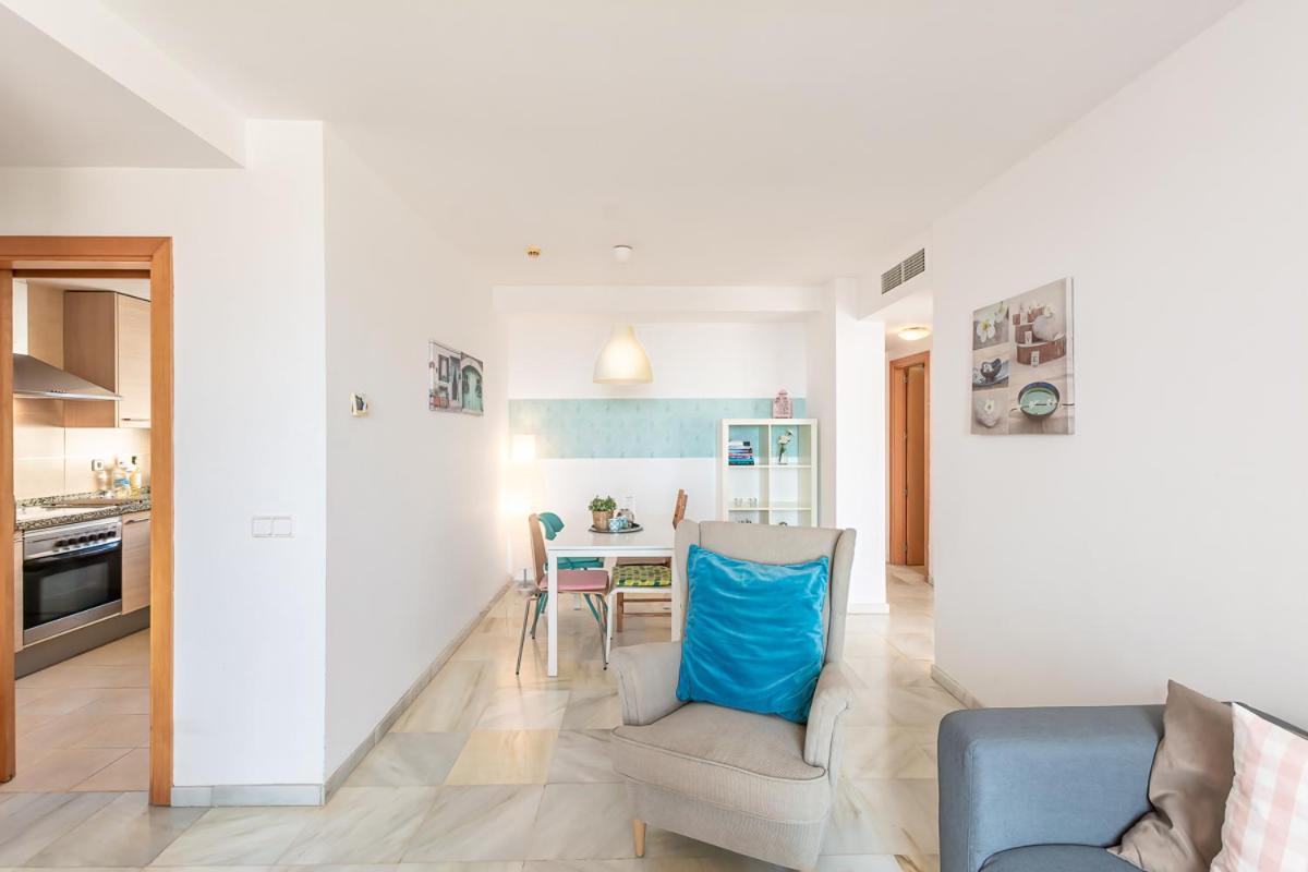 Andaluz Apartments Mar De Нерха Стая снимка