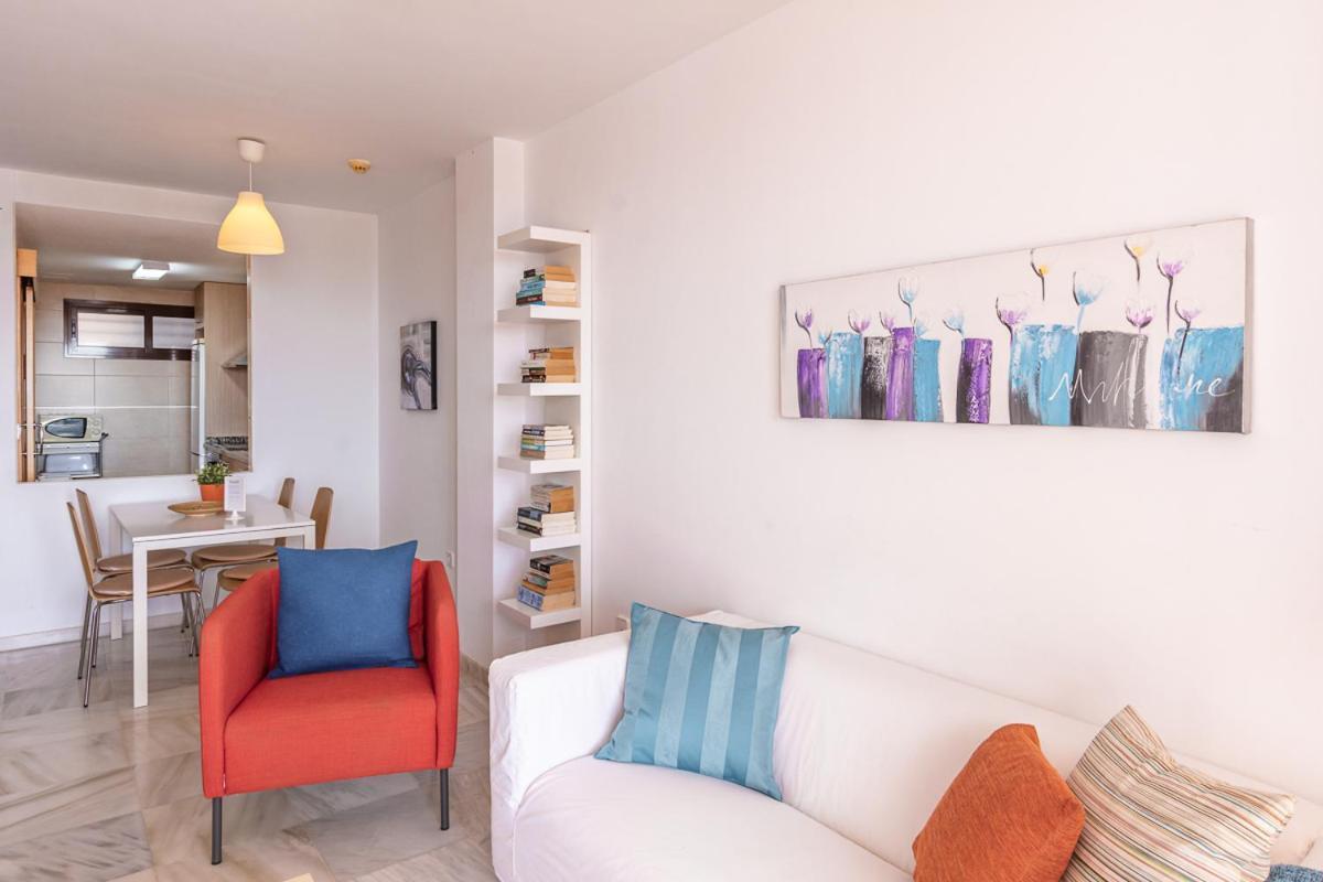Andaluz Apartments Mar De Нерха Стая снимка